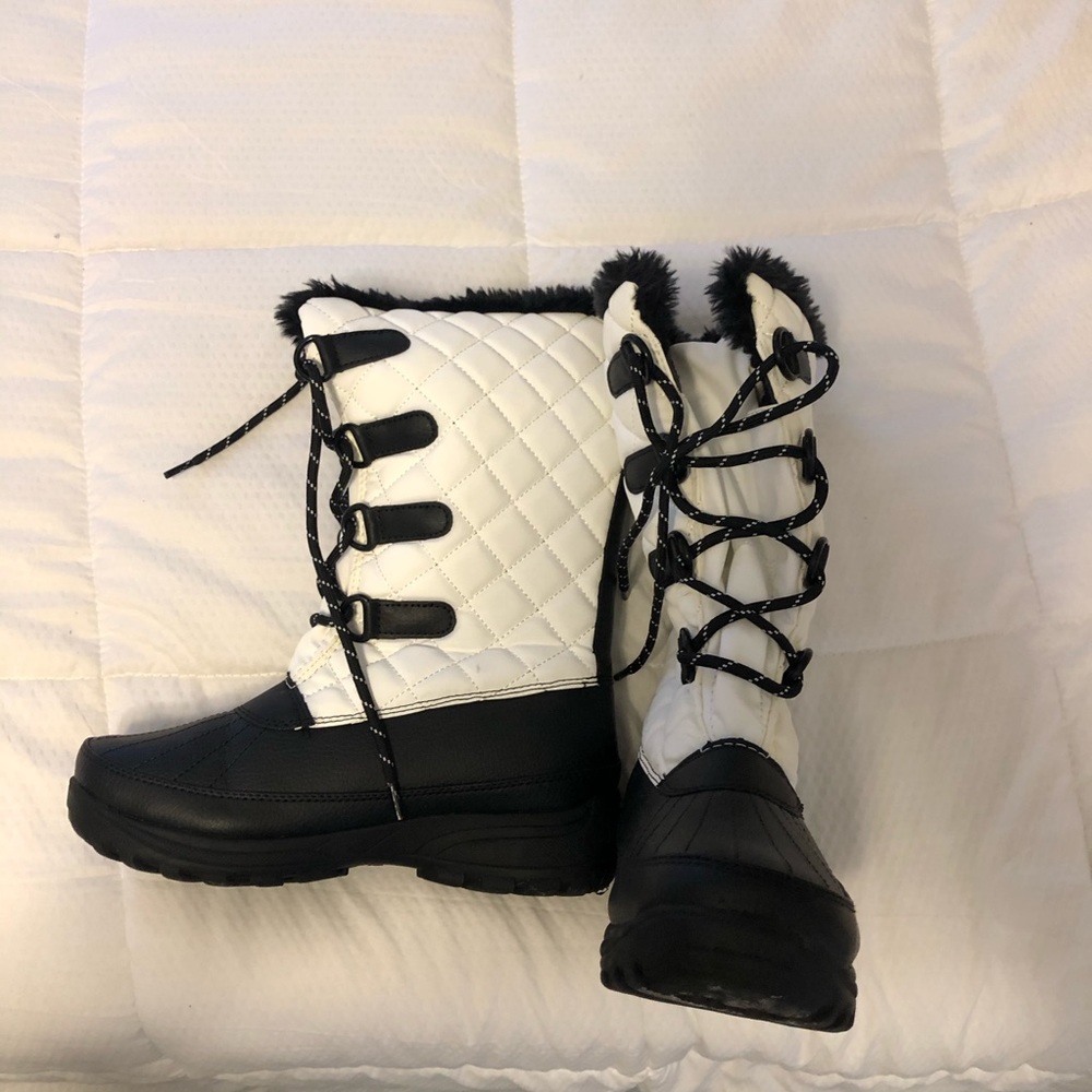 snow boots